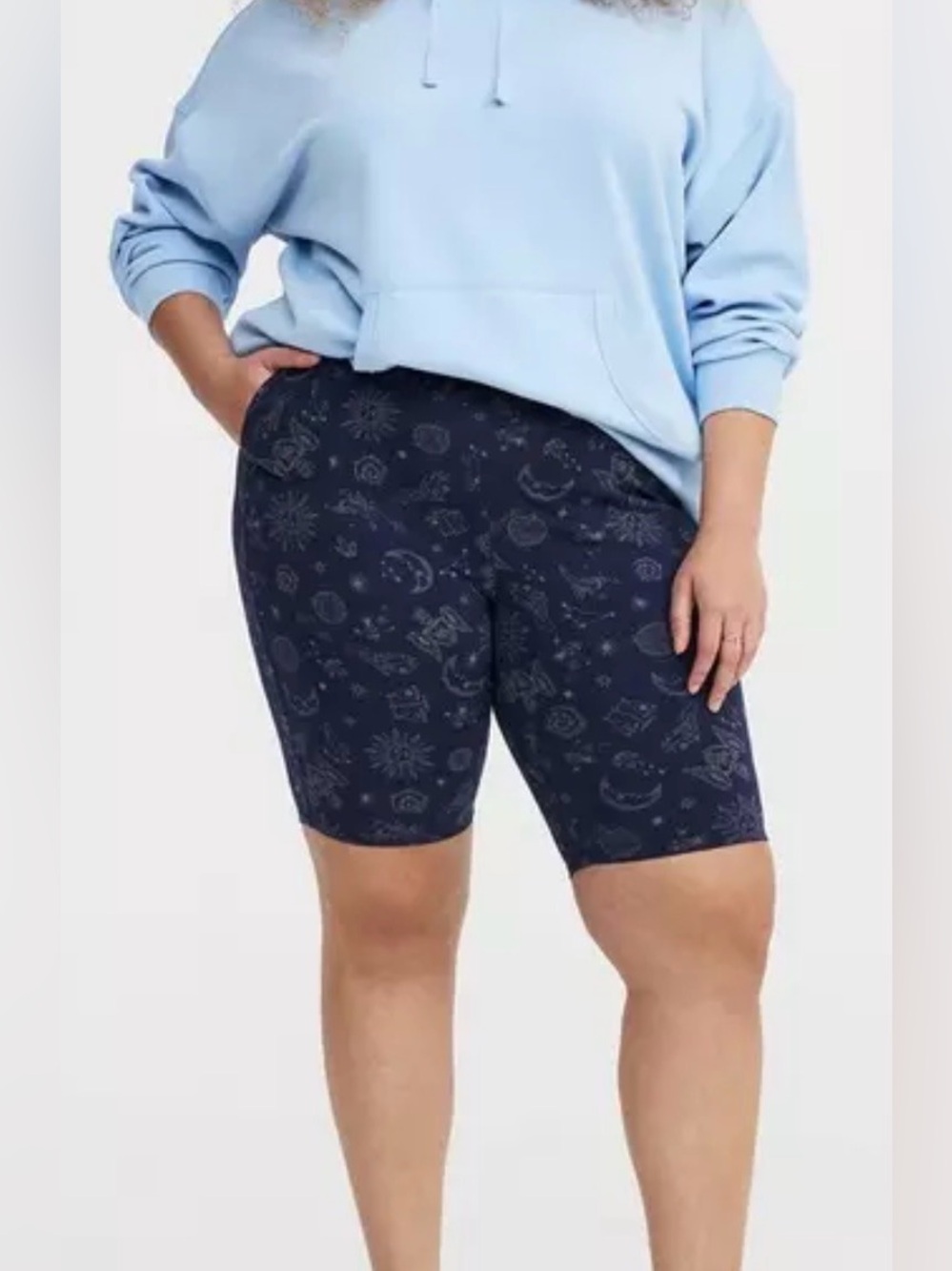 NWT Torrid 9 inch signature waist pocket bike shorts celestial mix size 2X